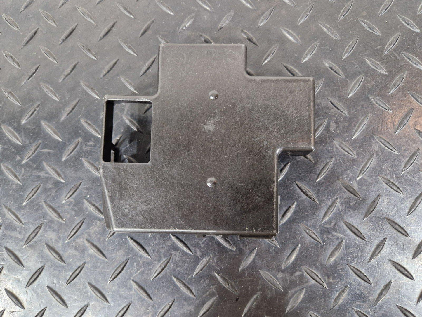 18-ON MERCEDES BENZ SPRINTER W907 OEM FUSE BOX COVER A9075454000