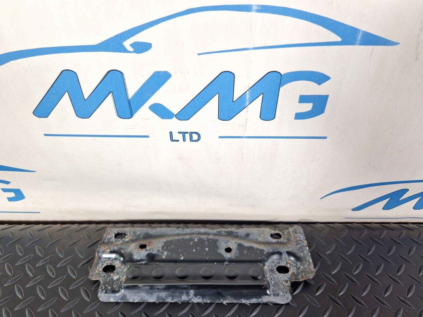 16-24 AUDI A5 F5 COUPE MUFFLER MOUNT BRACKET PLATE 8W0803183A