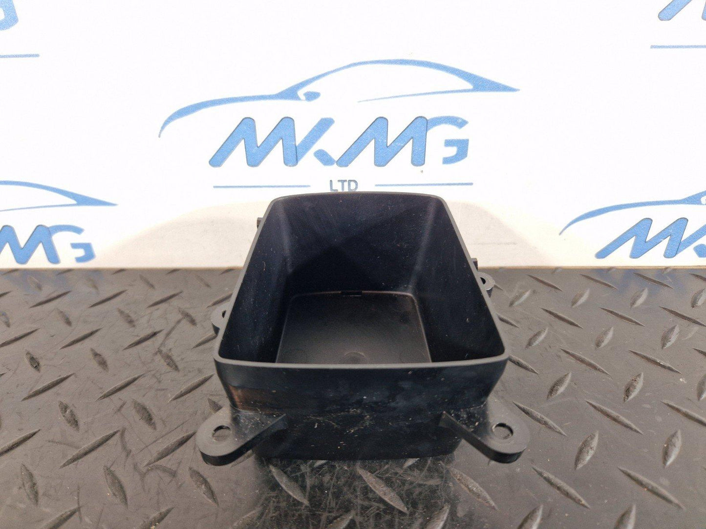11-19 MERCEDES BENZ ML W166 CENTER CONSOLE COMPARTMENT INSERT TRAY A1666801817