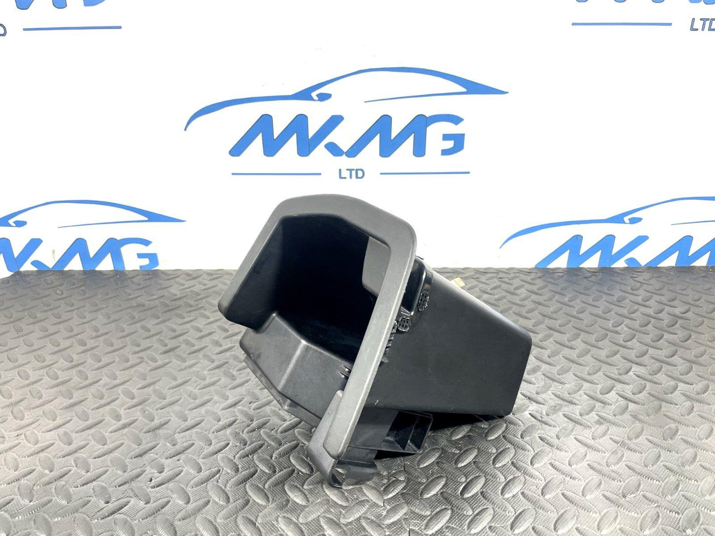 14-21 BMW 2 SERIES GRAN TOURER F45 F46 218D TRUNK LEFT SIDE STORAGE BOX 7327033