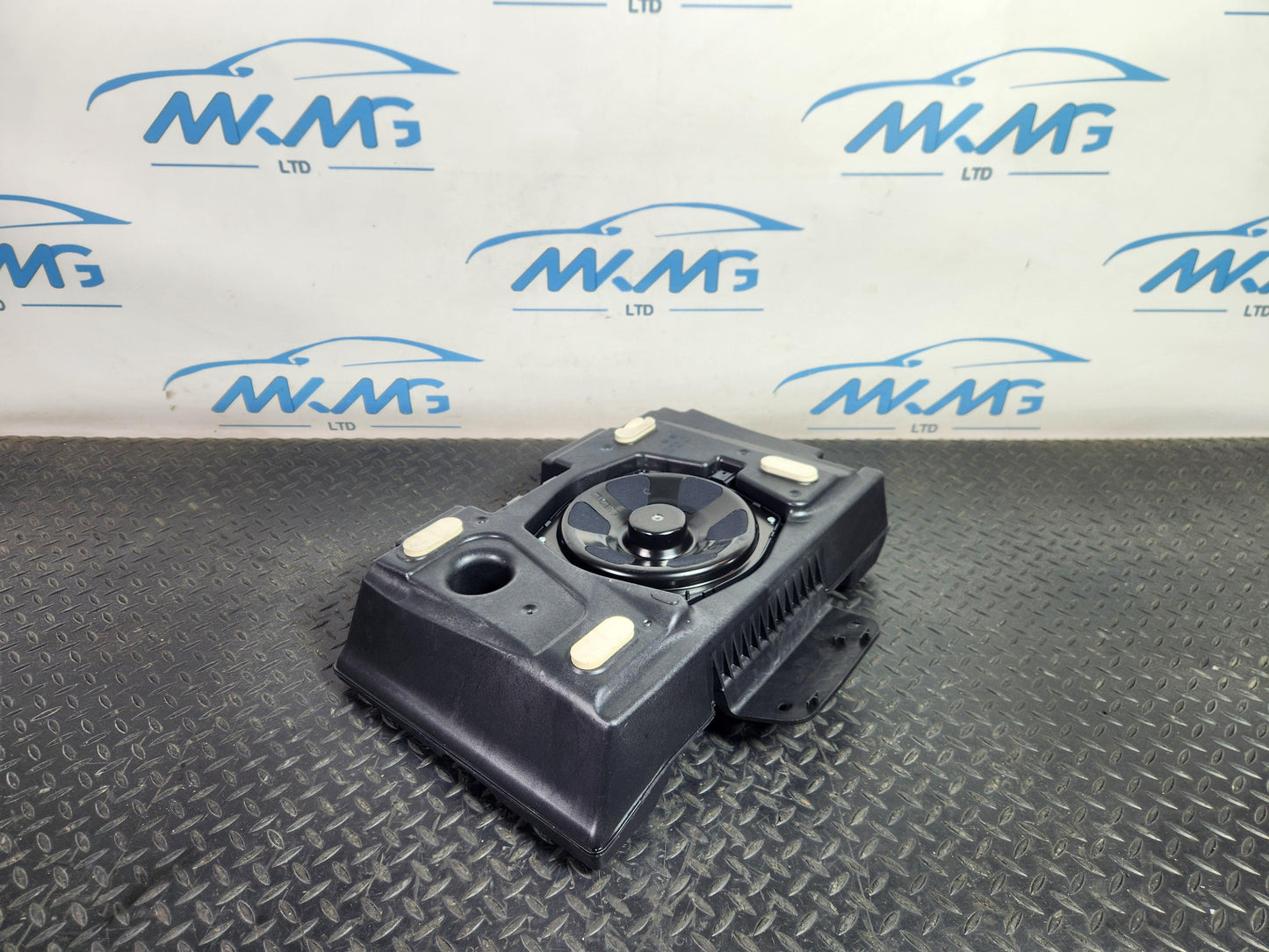 2012 - 2018 Land Rover Range Rover Evoque L538 SUV Subwoofer GJ3218808AC