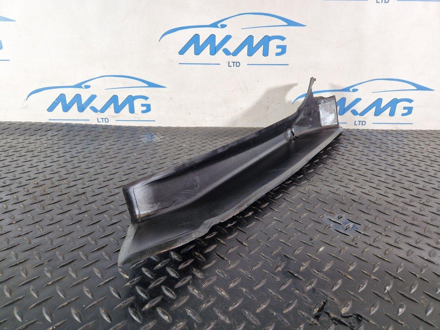 13-23 RANGE ROVER SPORT L494 OEM REAR TAILGATE SIDE TRIM COVER DK62-44248-A