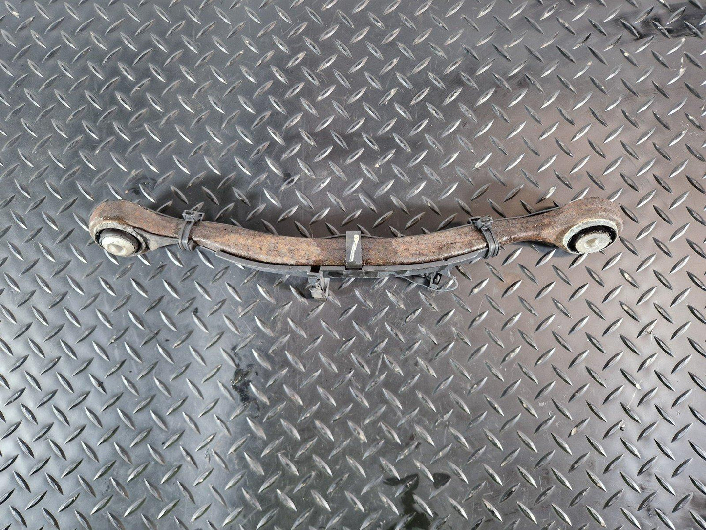 11-19 MERCEDES BENZ ML W166 GENUINE REAR RIGHT CONTROL ARM A1664230823