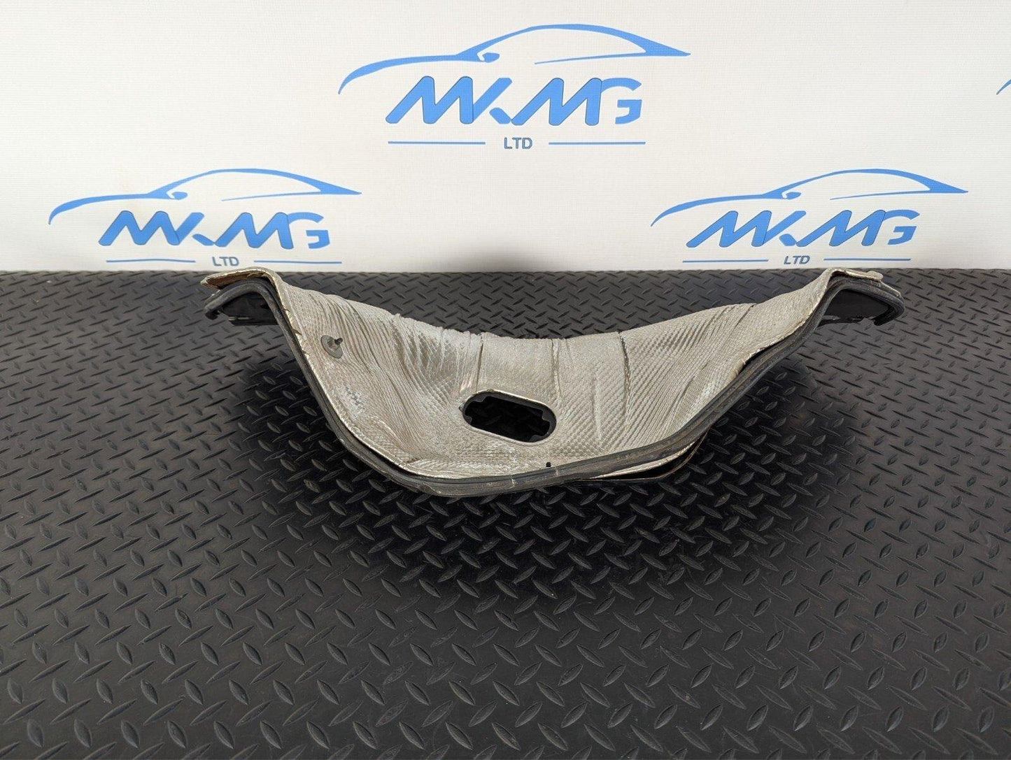 16-19 AUDI A4 B9 GENUINE OEM BULKHEAD FIREWALL HEAT PROTECTION SHIELD 8W0819523C
