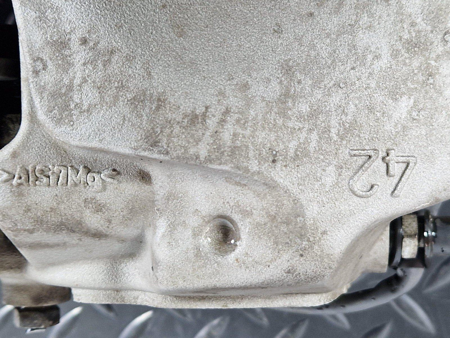 16-19 AUDI A4 B9 AVANT FRONT LEFT BRAKE CALIPER WITH BRAKE PAD 8W05BG