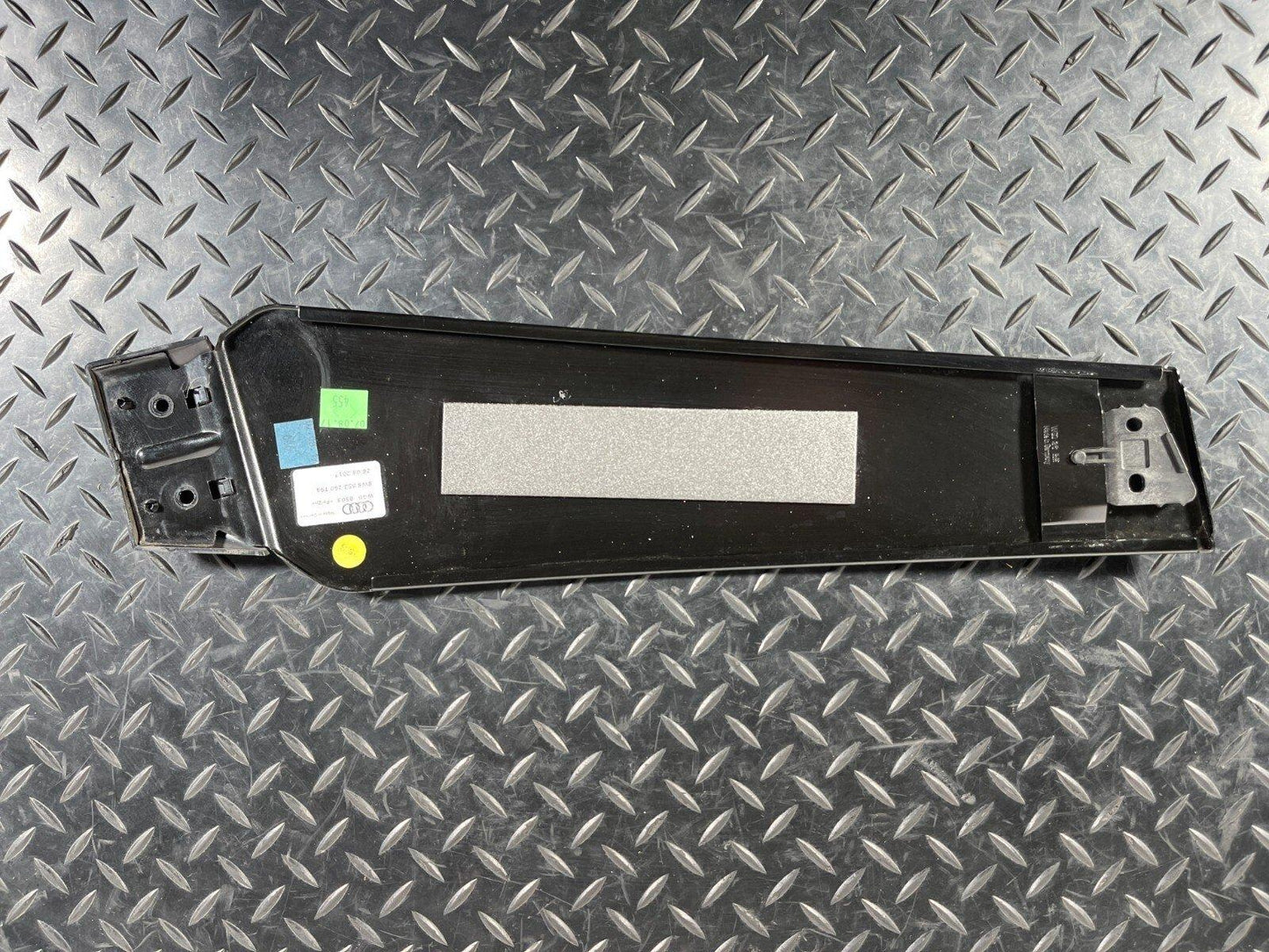 16-23 AUDI A5 F5 SPORTBACK S-LINE RIGHT SIDE EXTERIOR B-PILLAR COVER 8W8853290