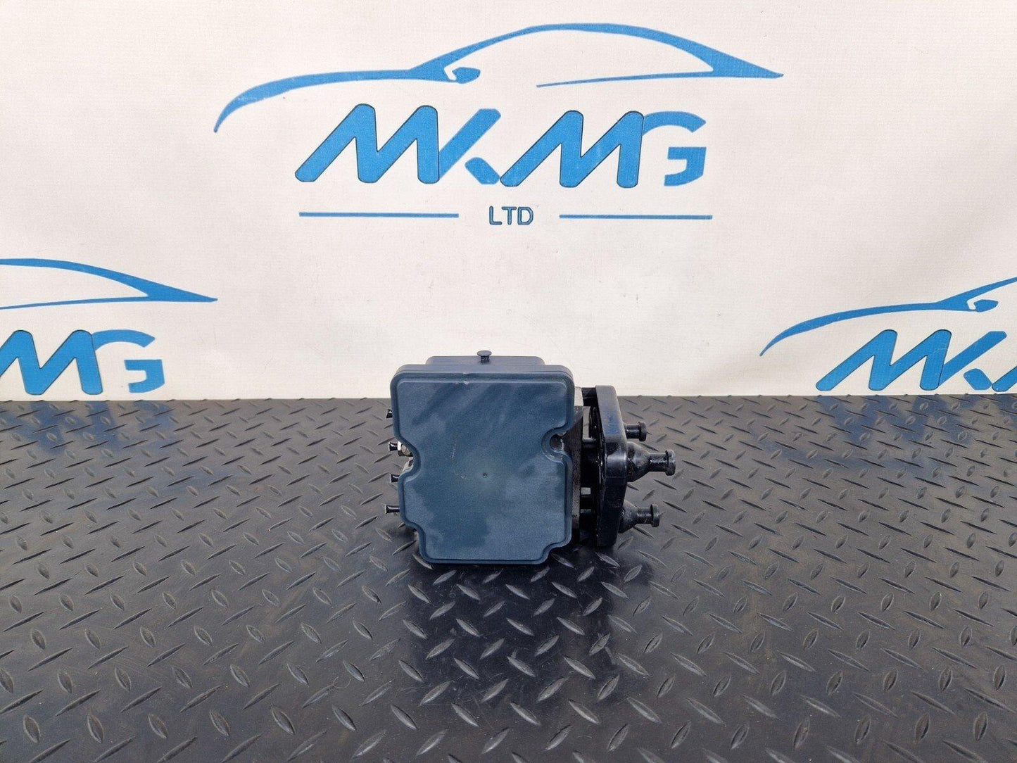 18-ON MERCEDES BENZ SPRINTER W907 OEM ABS PUMP & MODULE A9079003703
