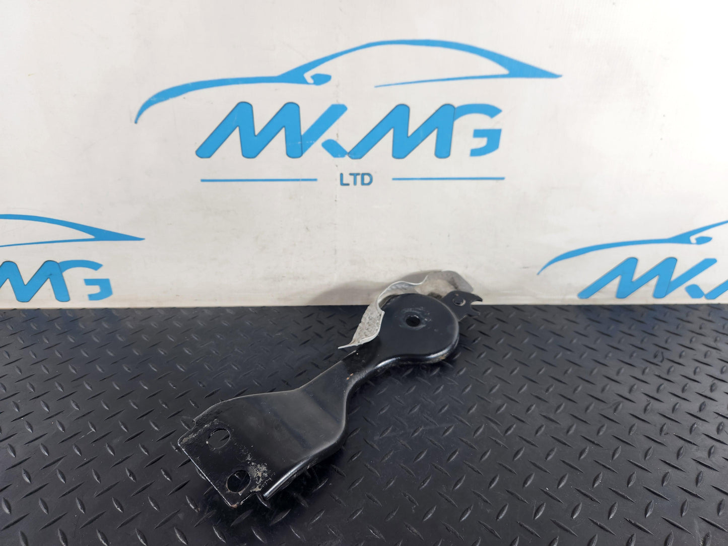 19-ON RANGE ROVER EVOQUE L551 REAR LEFT N/S SIDE SUSPENSION BRACKET J9C35C365AF