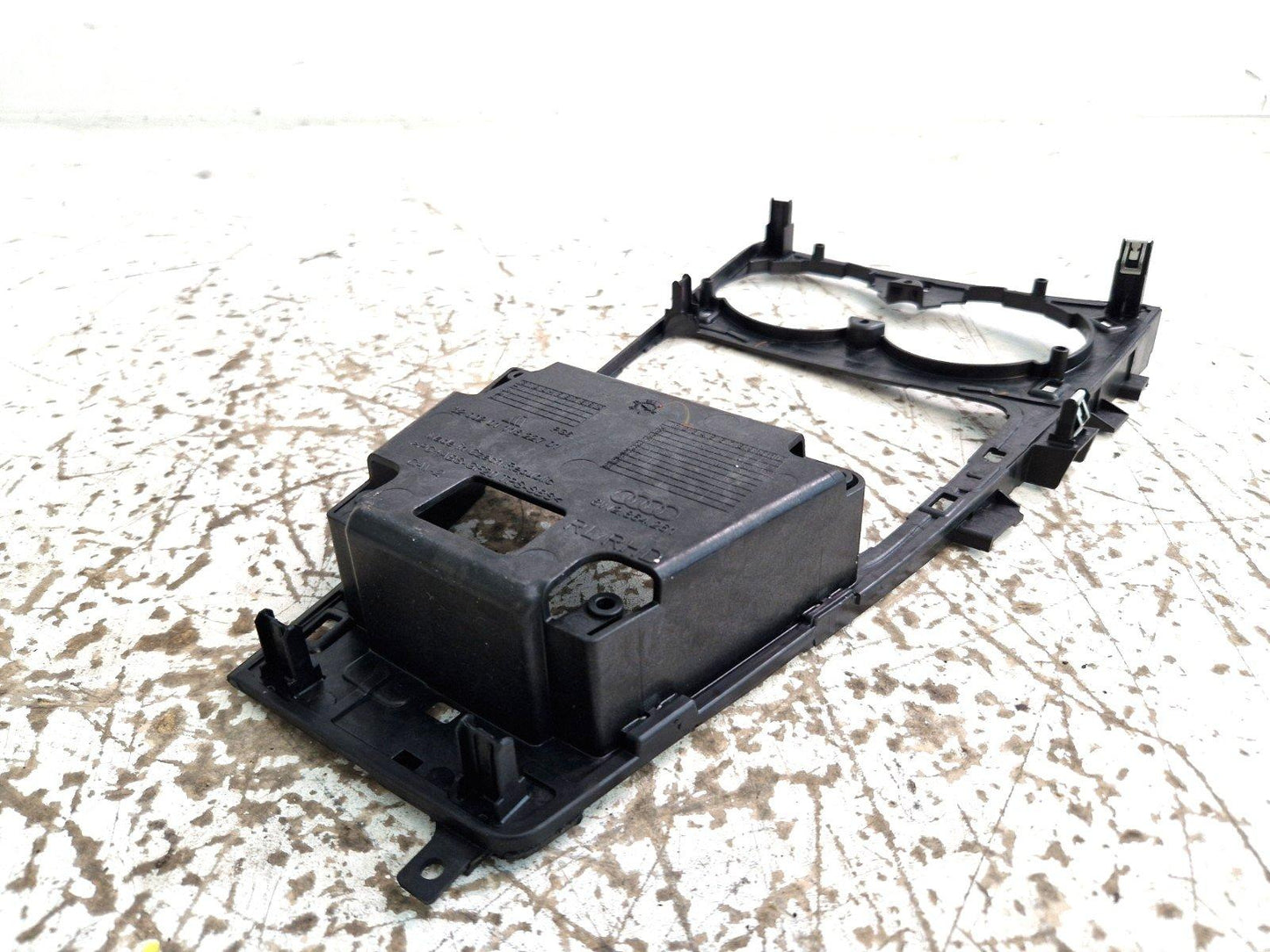 12-18 AUDI A6 C7 GENUINE CENTRE CONSOLE TRIM 8W2864261