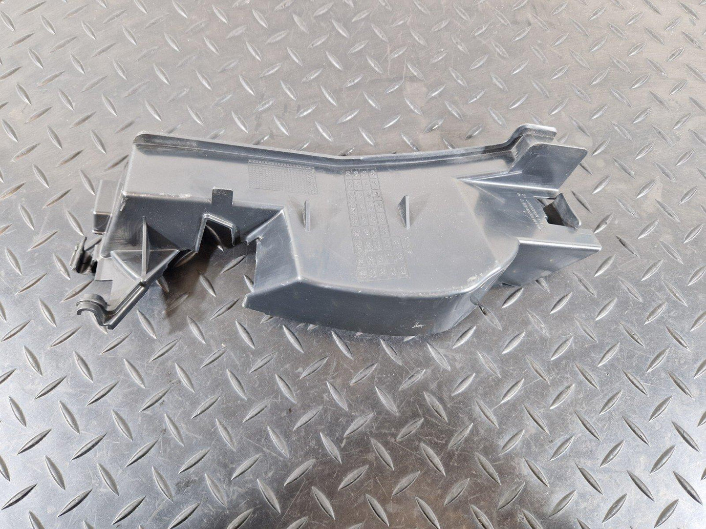 14-20 MERCEDES BENZ GLA 200 X156 OEM FRONT RIGHT AIR FLOW SERRATION A1568880800