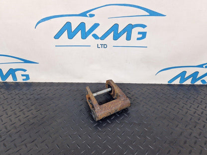 18-ON MERCEDES SPRINTER W907 W910 GENUINE REAR SPRING MOUNT A9063200063