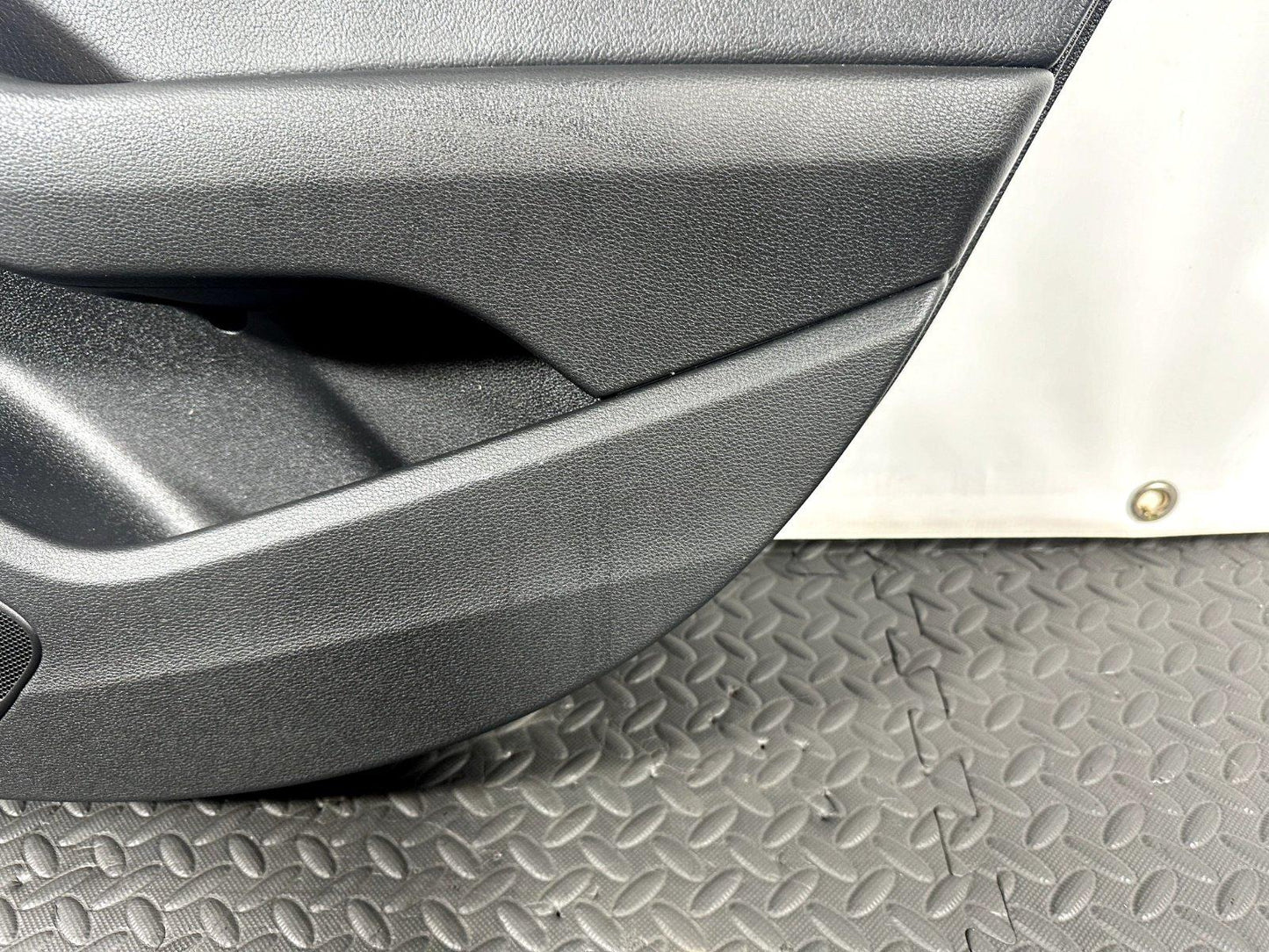 16-19 AUDI A4 B9 AVANT/ESTATE GENUINE REAR DRIVER SIDE LEATHER DOOR CARD BLACK