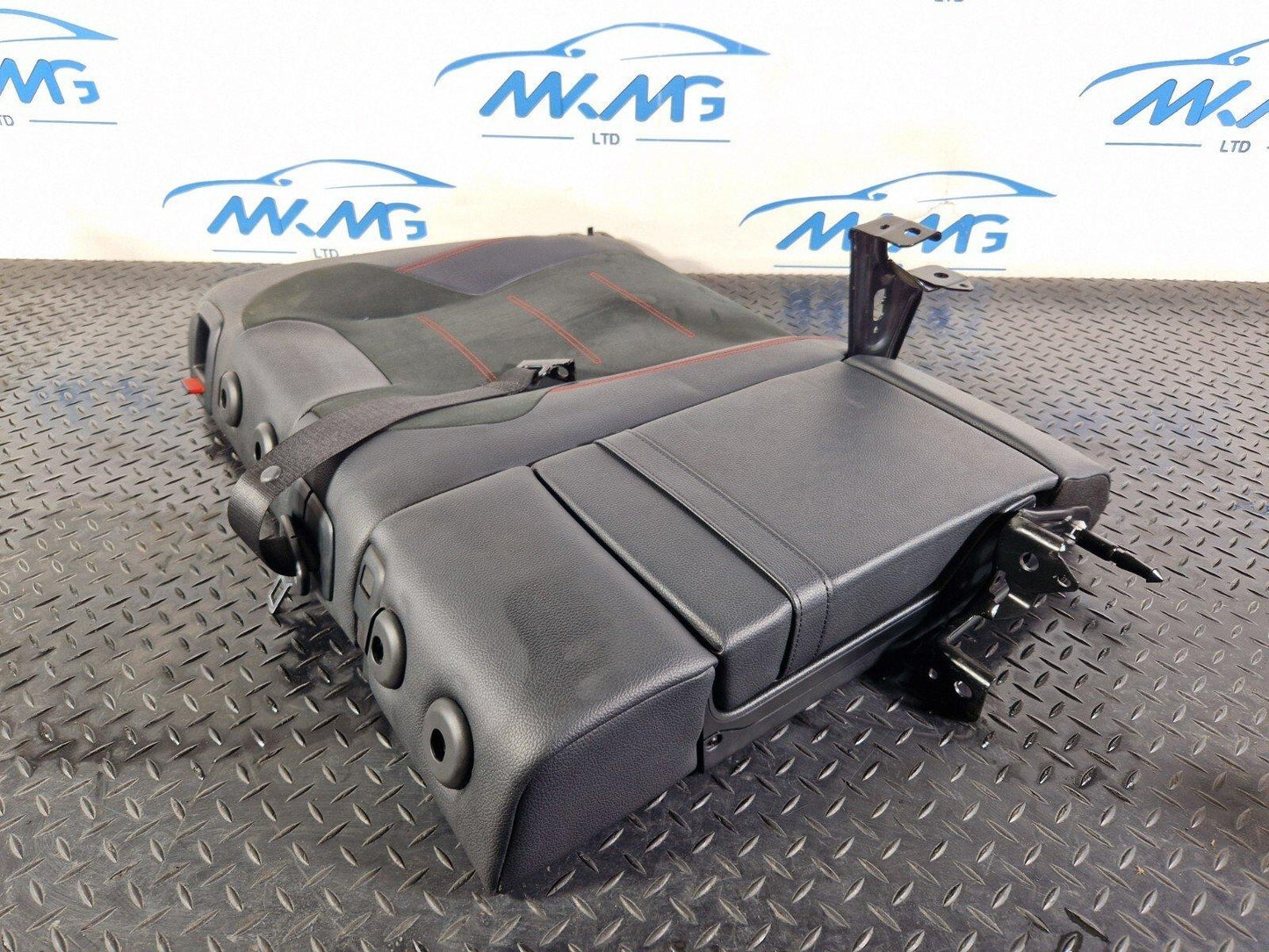 19-ON MERCEDES B CLASS W247 REAR LEFT SIDE DOUBLE SEAT HALF LEATHER BACKREST