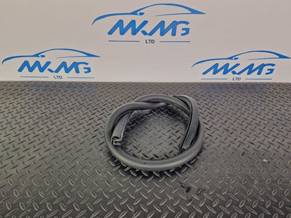 15-18 AUDI A7 4G OEM FRONT LOWER DOOR RUBBER SEAL FITS LEFT & RIGHT 4G8831707A