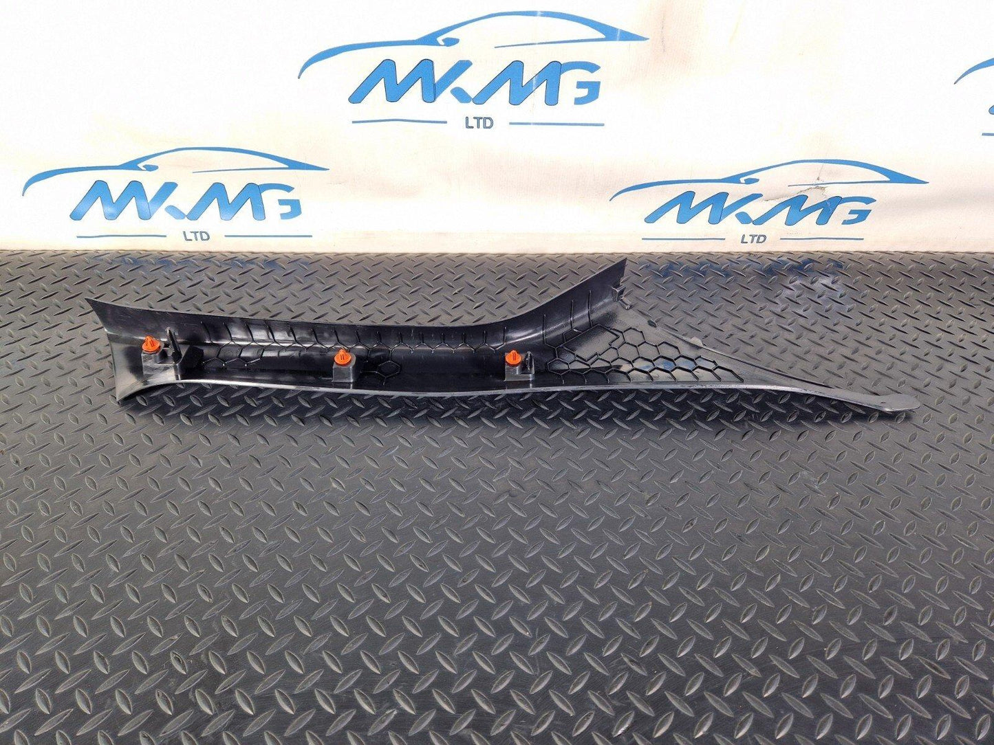 18-ON MERCEDES BENZ SPRINTER W907 FRONT LEFT A-PILLAR TRIM COVER A9076901000