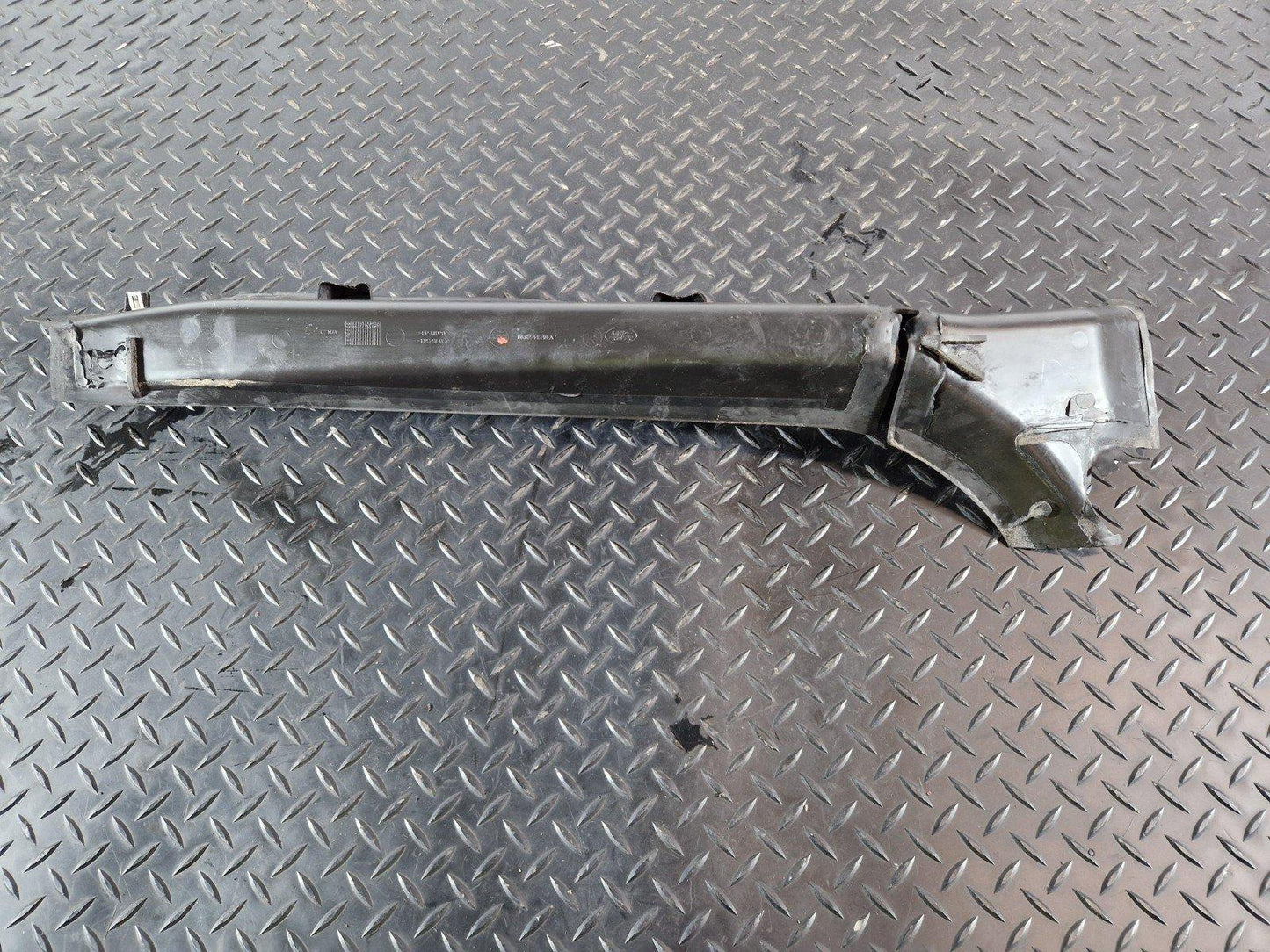 13-23 RANGE ROVER SPORT L494 OEM REAR TAILGATE SIDE TRIM COVER DK62-44248-A