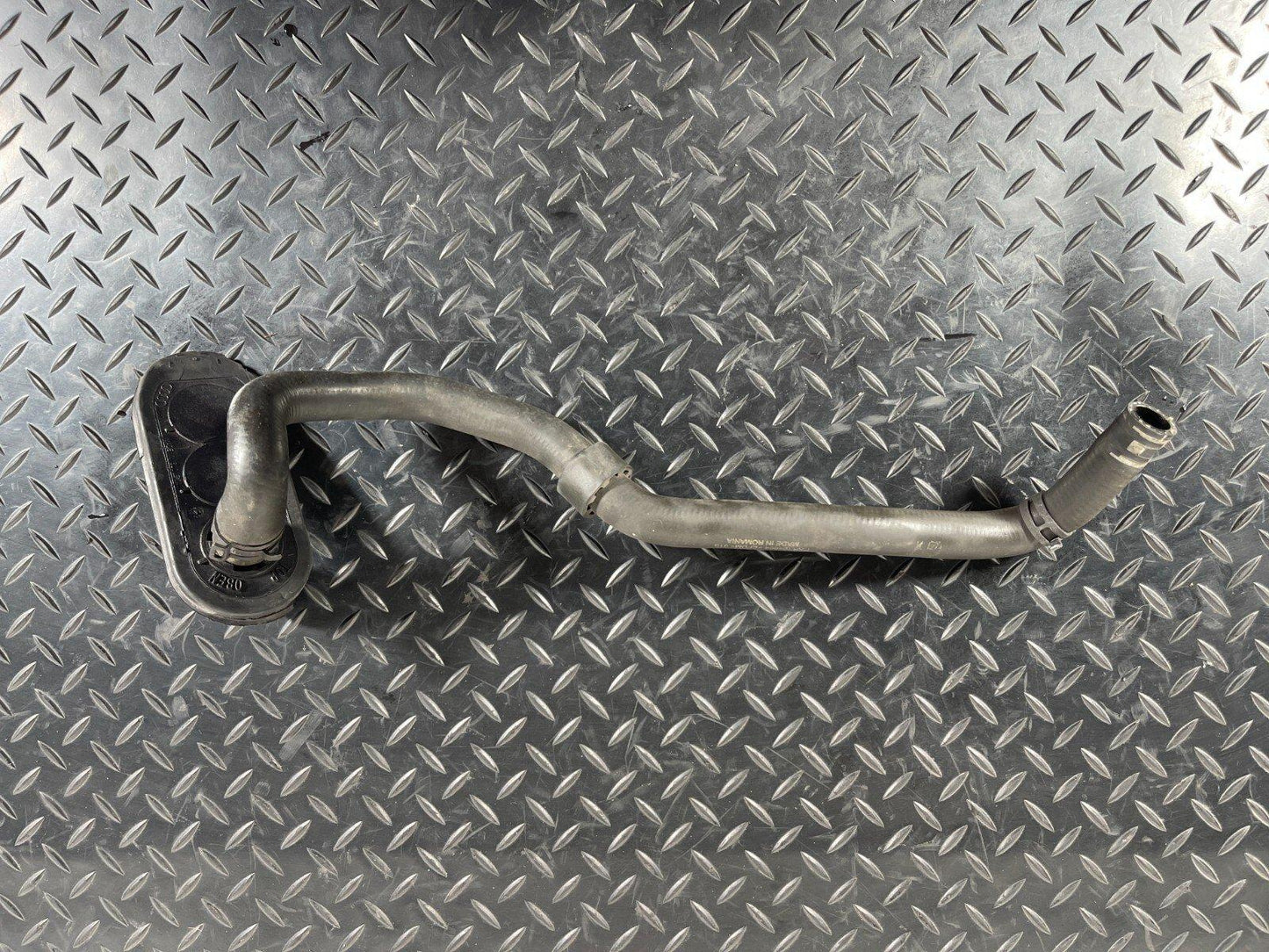 16-19 AUDI A4 B9 SALOON GENUINE 1.4 TFSI WATER COOLANT PIPE HOSE 8W0819332AA