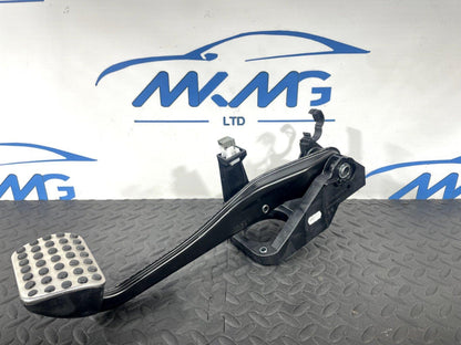 12-18 MERCEDES A CLA W176 C117 GENUINE BRAKE PEDAL A2462901401 A2462902801