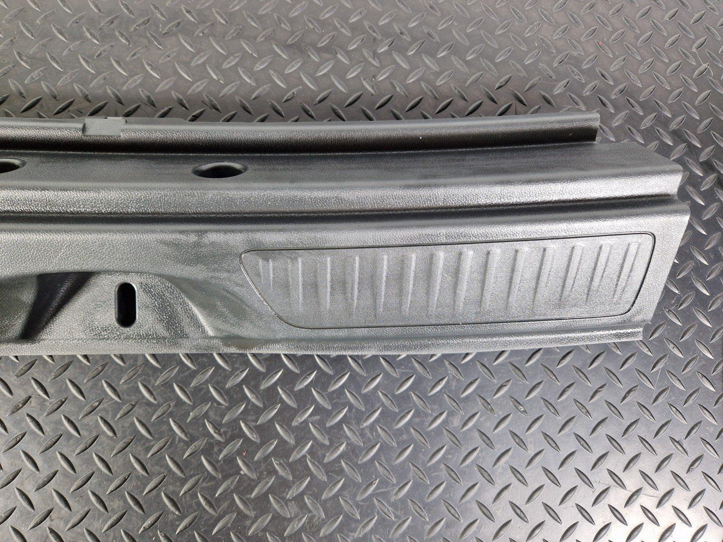 12-18 MERCEDES BENZ B-CLASS W246 REAR BOOTLID CATCH TRIM PANEL A2466900041