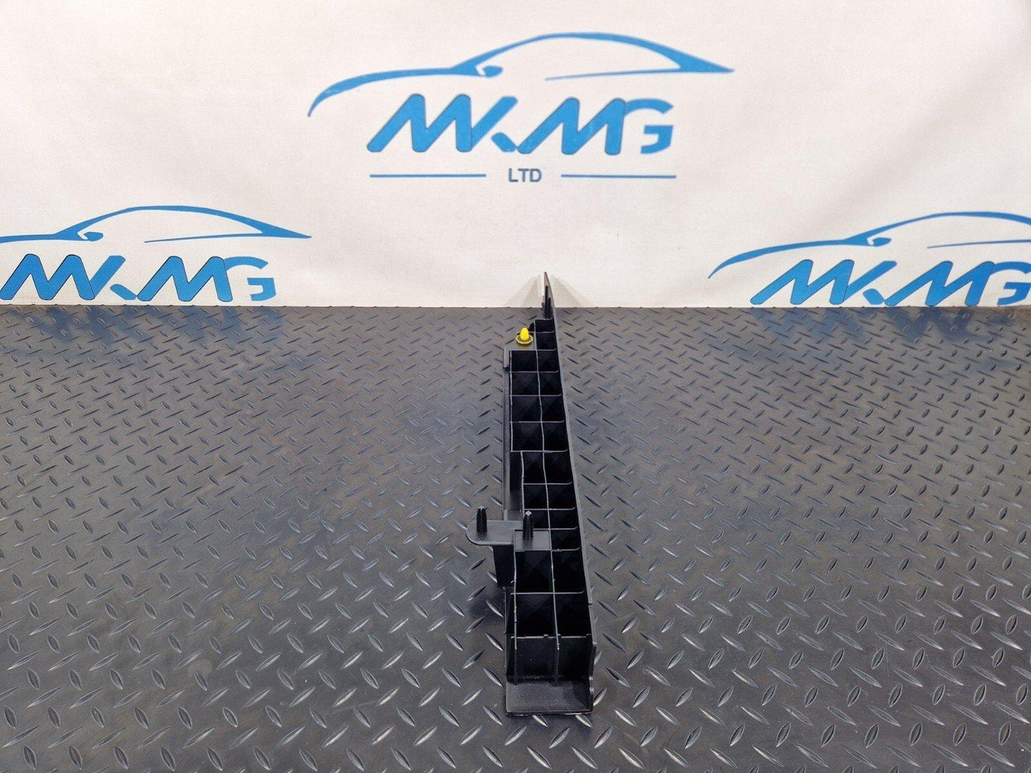 14-21 MERCEDES BENZ W205 OEM BOOT TRUNK LEFT COVER BRACKET TRIM A2056840126