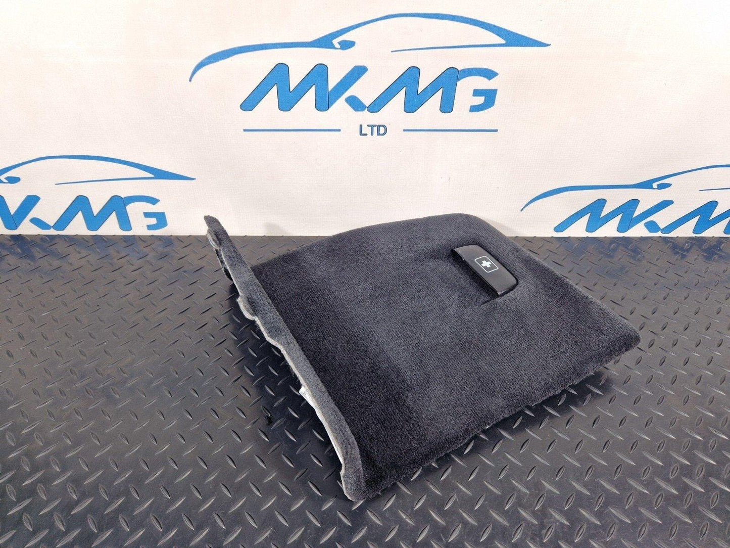 12-18 BMW 4 SERIES F36 BOOT TRUNK FIRST AID PANEL COVER LEFT SIDE 7337229