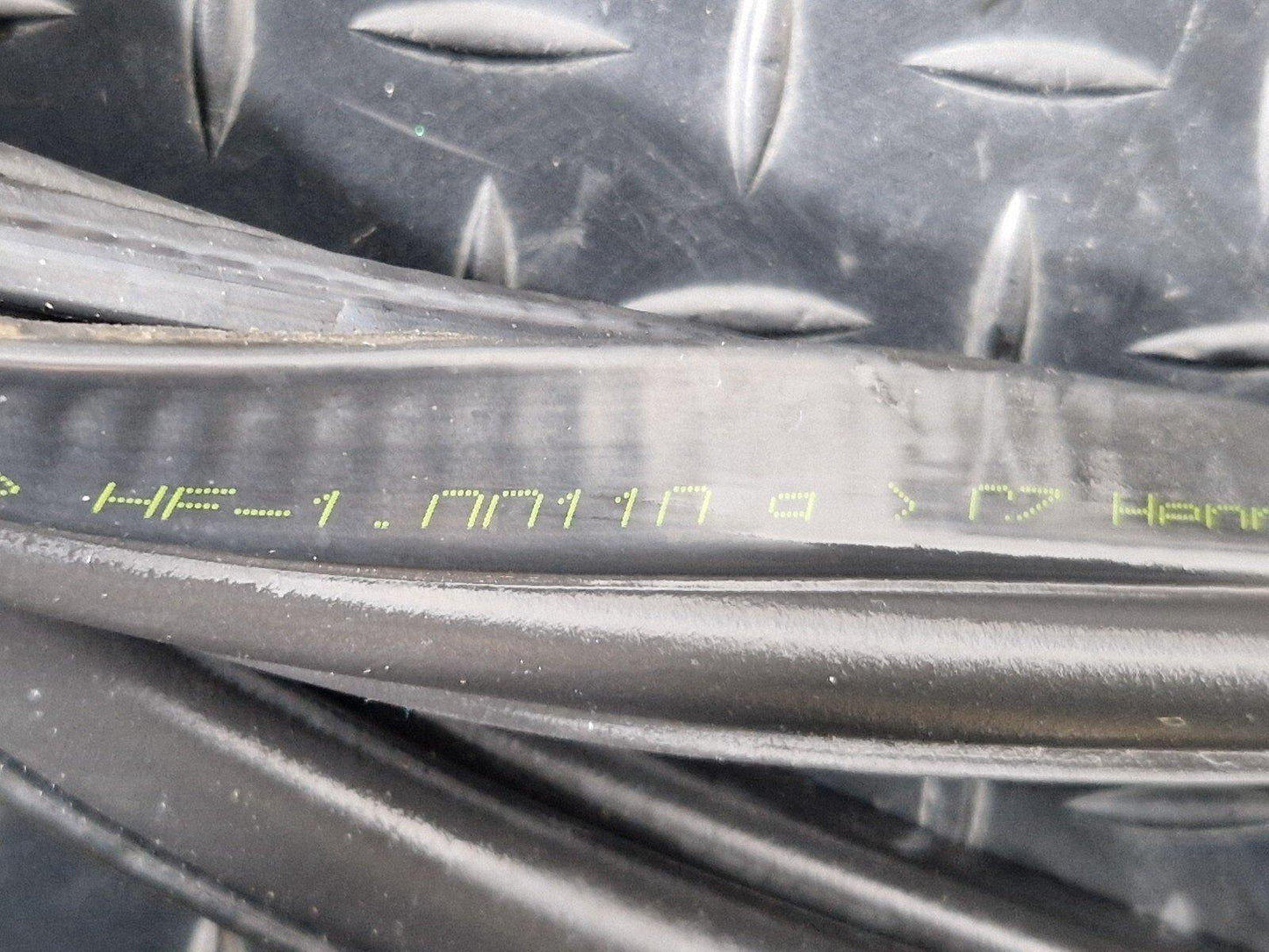 12-18 BMW 3 SERIES F30 F31 TAILGATE BOOTLID TRUNK RUBBER SEAL 7263092