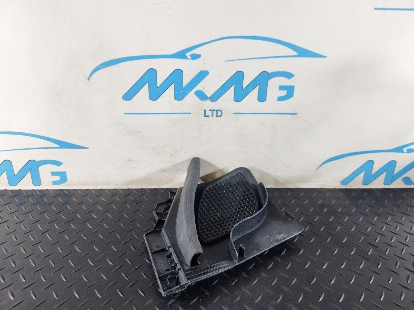 19-ON MERCEDES B CLASS W247 UNDER BONNET TRIM COVER PANEL LEFT SIDE A2478309801
