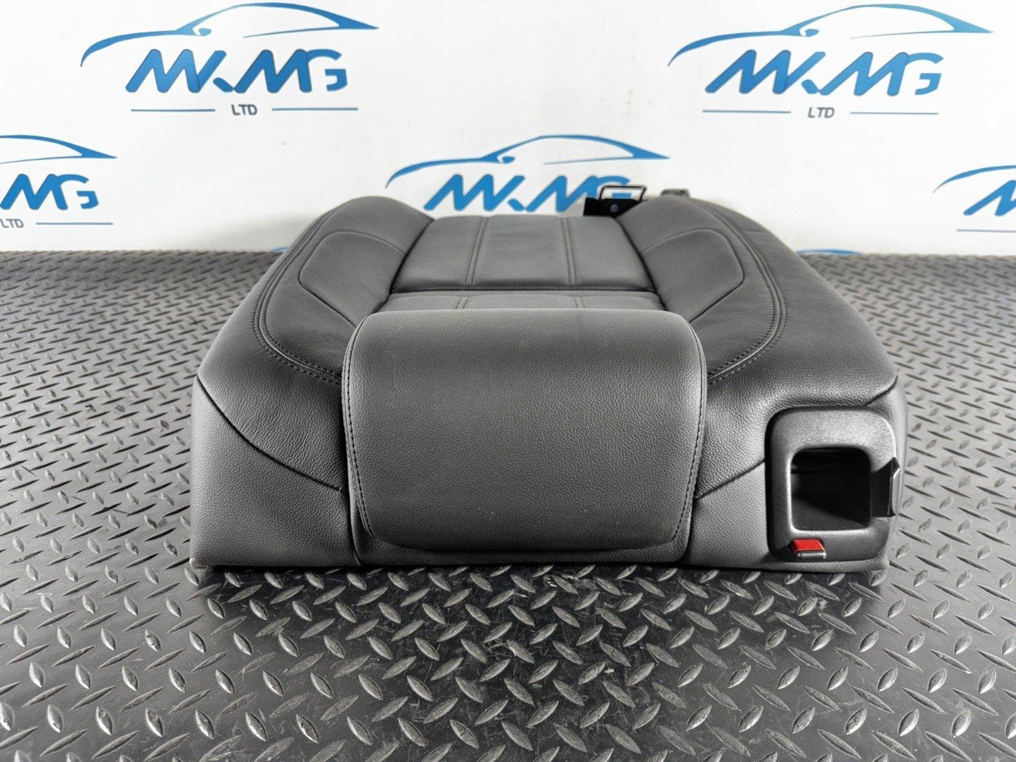 19-ON RANGE ROVER EVOQUE L551 REAR RIGHT O/S/R BLACK LEATHER SEAT BACKREST