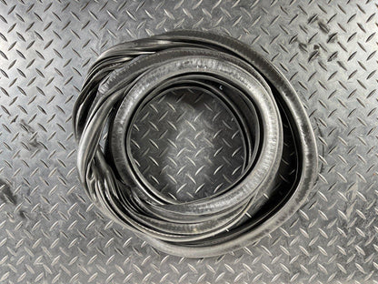16-19 AUDI A4 B9 GENUINE REAR LEFT  SIDE DOOR RUBBER SEAL 8W5833721