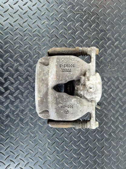 14-21 MERCEDES BENZ C200 W205 2.0 PETROL FRONT RIGHT O/S BRAKE CALIPER A20504
