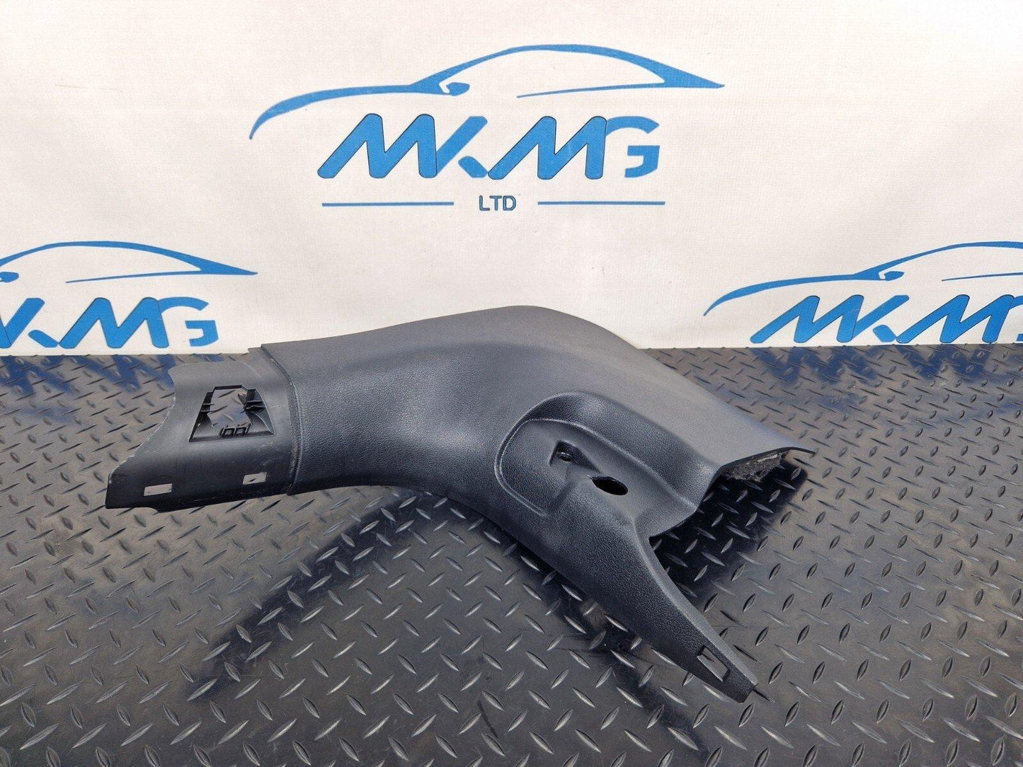 16-23 AUDI S5 COUPE FRONT RIGHT KICK TRIM PANEL 8W6867272