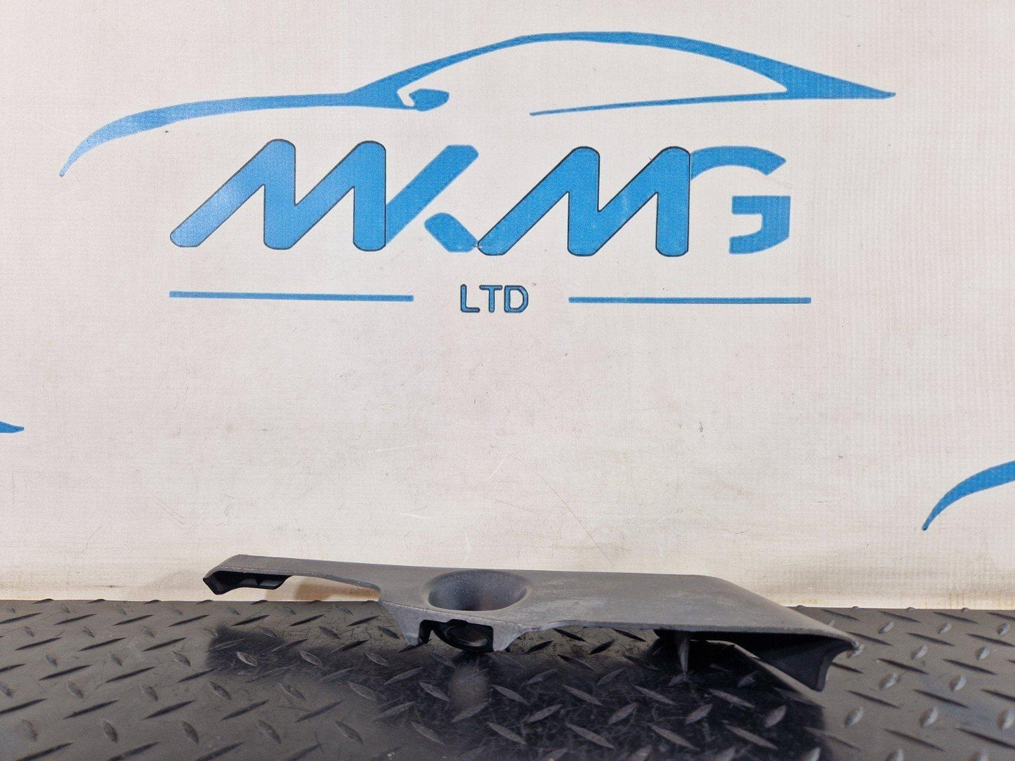 17-24 AUDI S5 F5 GENUINE FUEL TANK TRIM UNDER BODY TRAY 8W0825214A