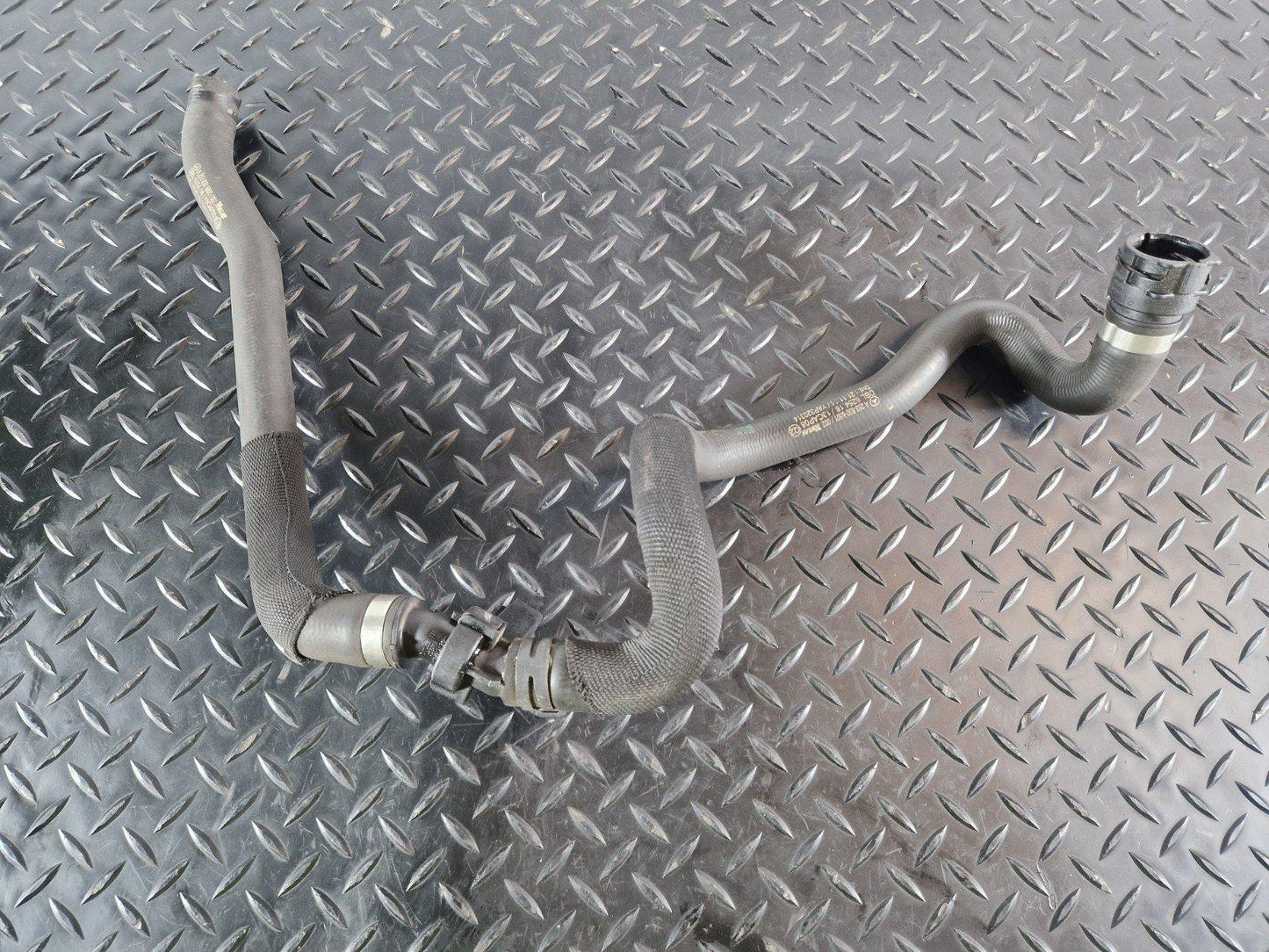 16-22 MERCEDES BENZ X253 GENUINE COOLANT HOSE PIPE LINE A2538306501 A2538305800