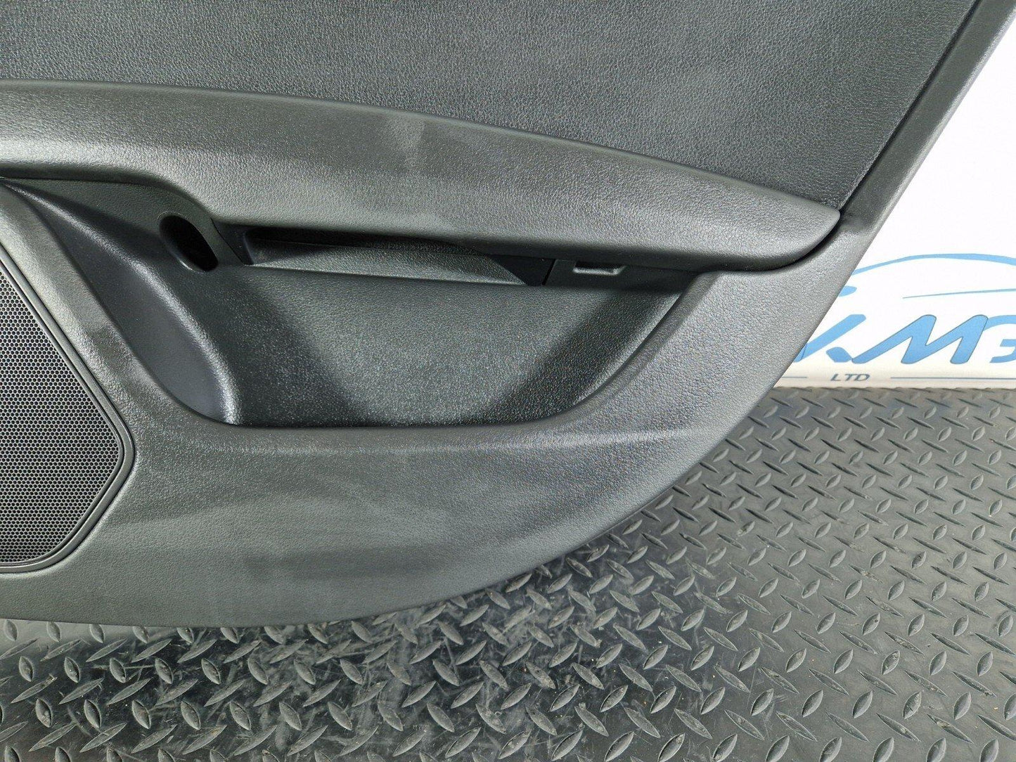 15-18 AUDI A7 4G GENUINE REAR RIGHT DOOR CARD PANEL COVER 4G8867306