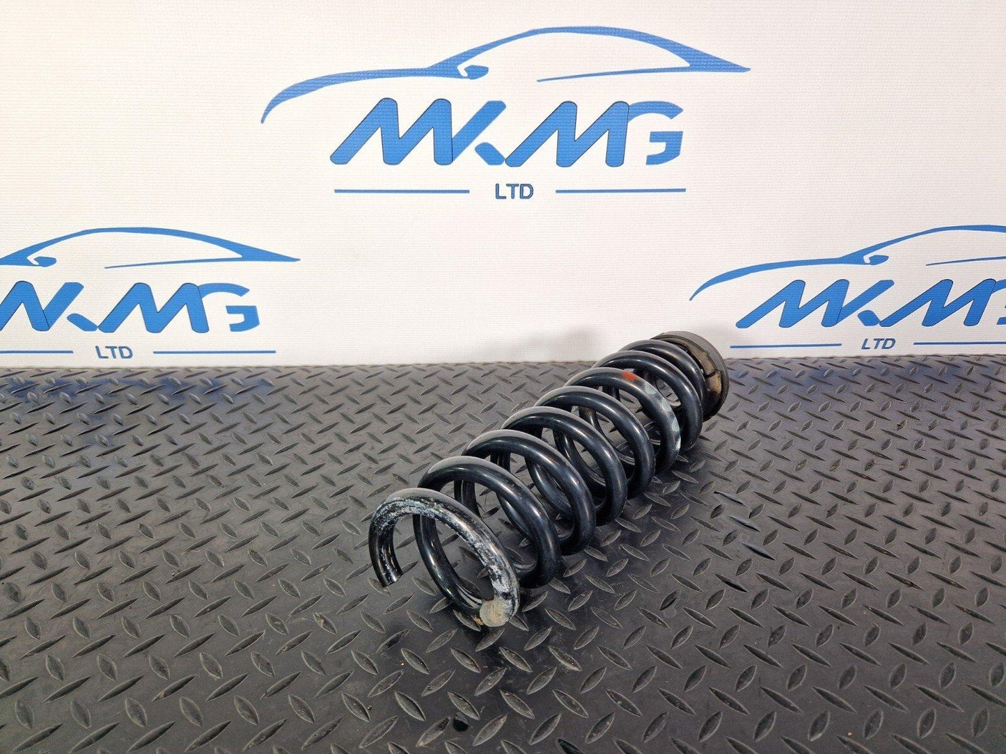 14-21 MERCEDES BENZ C220d W205 REAR SPRING COIL LEFT & RIGHT A2053280337