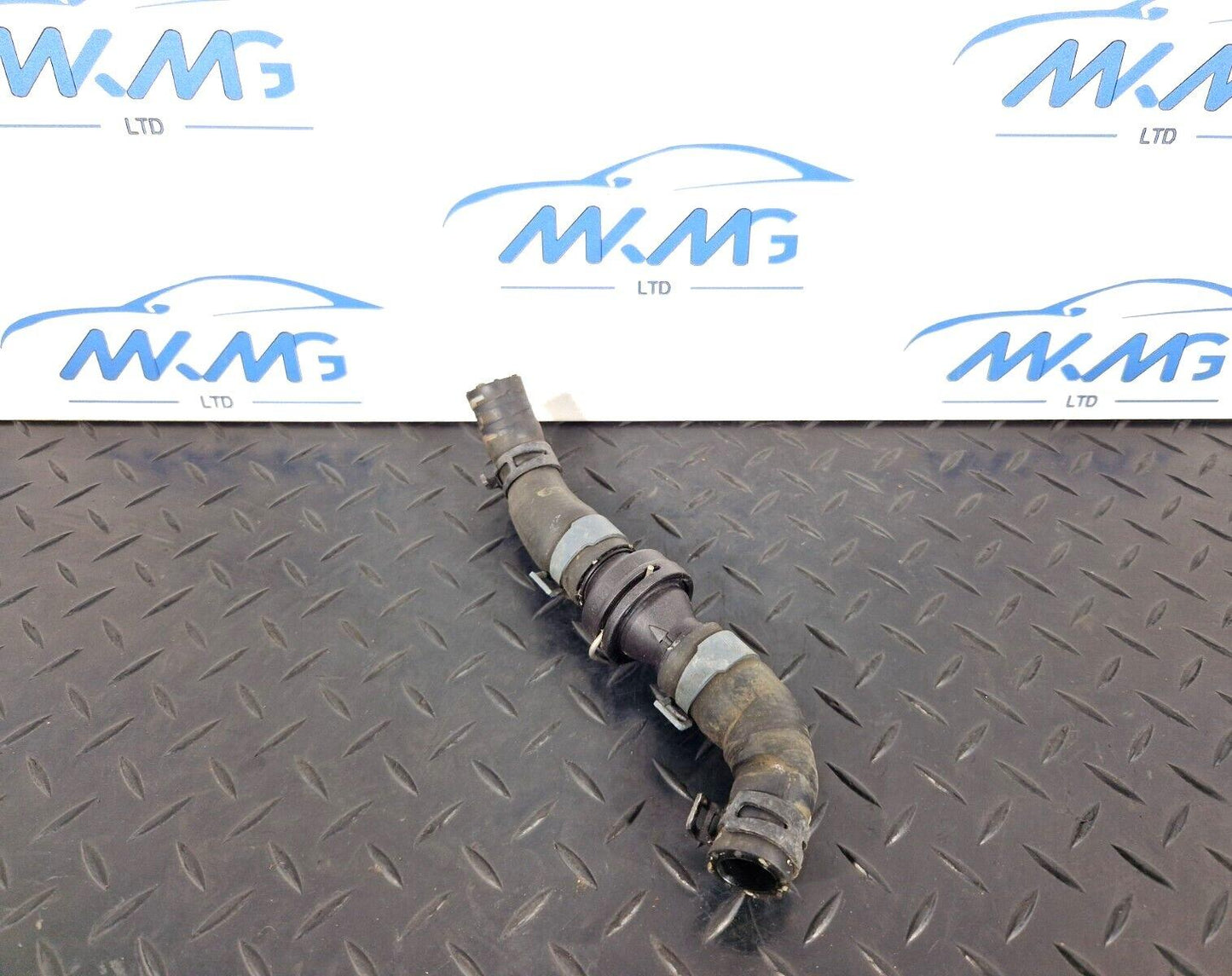 16-19 AUDI A4 B9 GENUINE WATER COOLANT PIPE 8W0122449M