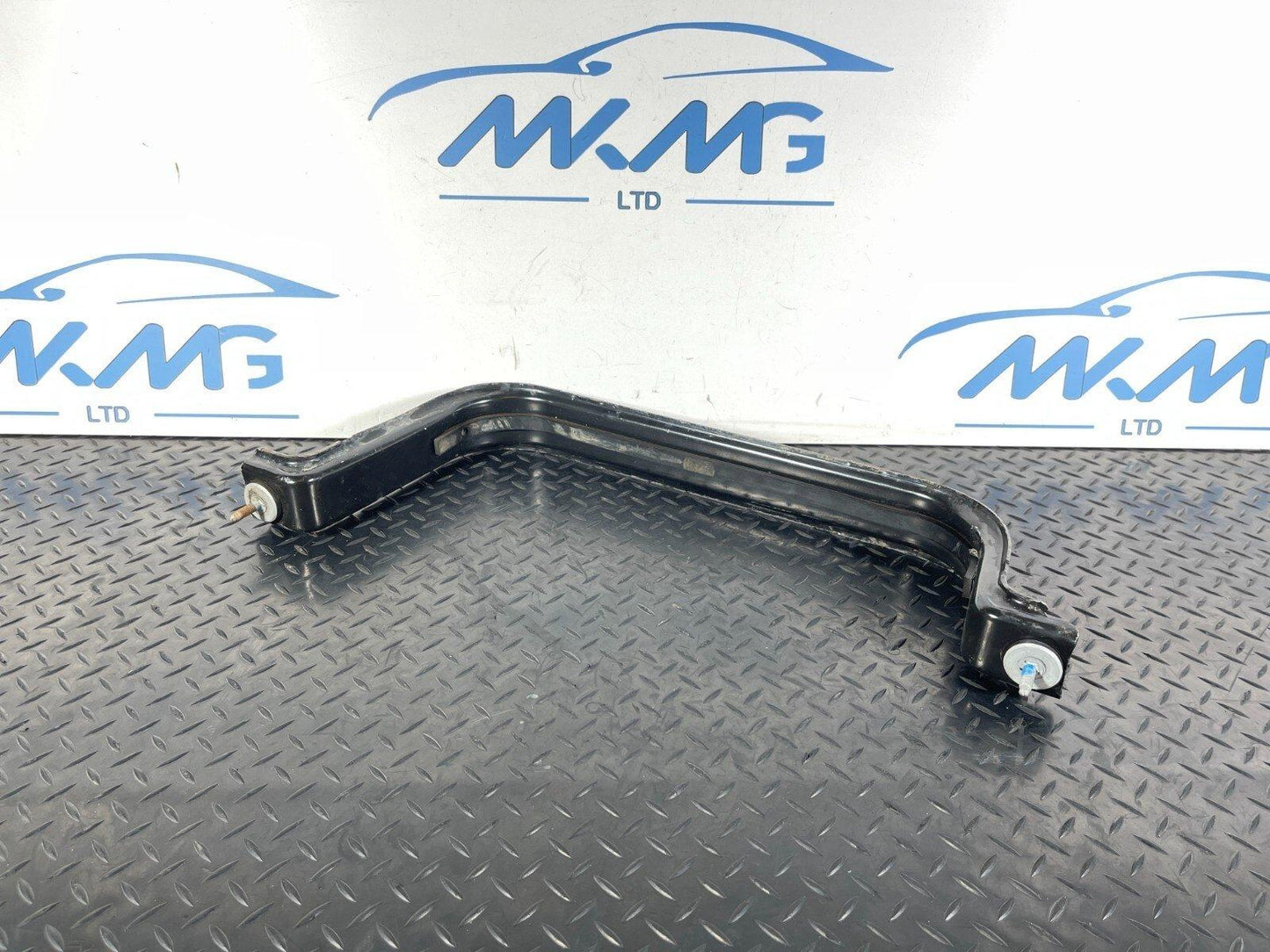 2019-ON  LAND ROVER DISCOVERY L550 BUMPER SUPPORT BRACKET LK72-9055-AA