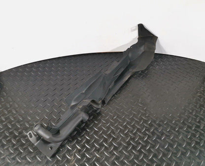 16-19 AUDI A4 B9 SALOON GENUINE RIGHT DRIVER SIDE WING PANEL  SEAL 8W0821170