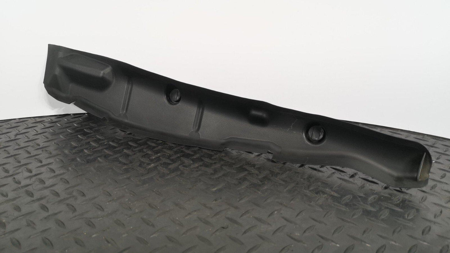 16-19 AUDI A4 B9 S-LINE GENUINE FRONT LEFT SIDE WING FENDER COVER 8W0821111