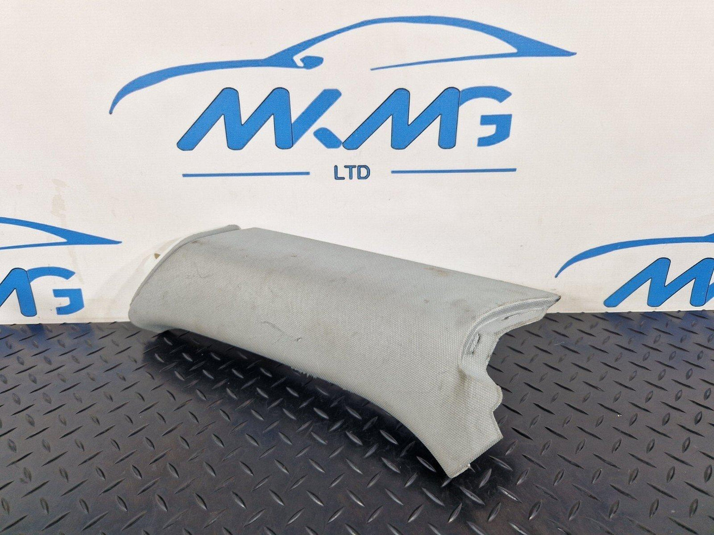16-19 AUDI A4 B9 GENUINE REAR RIGHT SIDE TOP C-PILLAR TRIM COVER PANEL 8W9867288