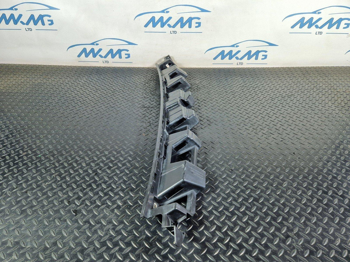 MERCEDES ML GLE W166 REAR CENTRE BUMPER MOUNT BRACKET HOLDER CARRIER A1668854165