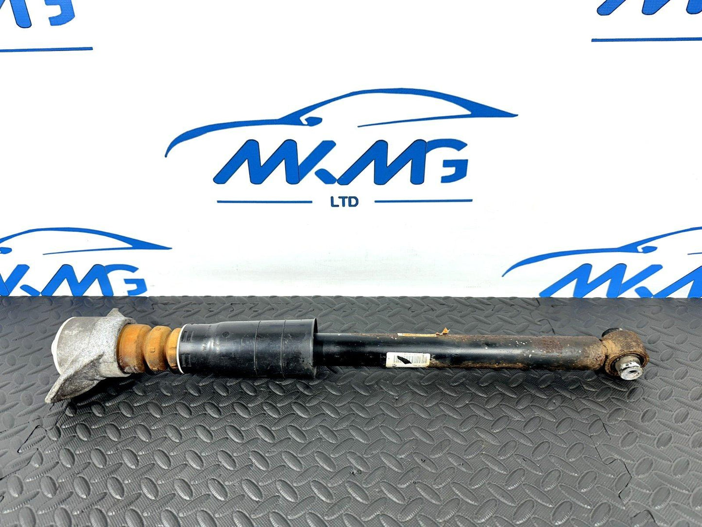 16-19 AUDI A4 B9 GENUINE REAR SHOCK ABSORBER FITS BOTH SIDES 8W0513035J 8W0035J