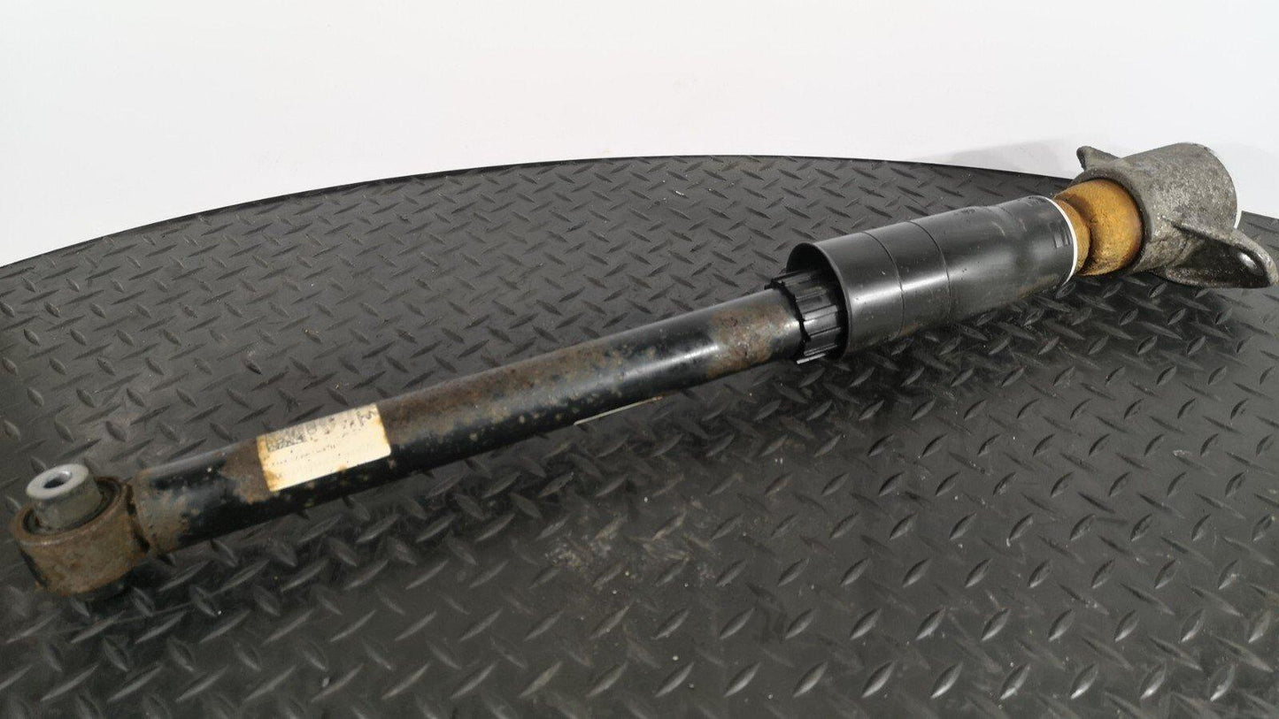 16-19 AUDI A4 B9 S-LINE GENUINE 2.0TDI REAR RIGHT OR LEFT SIDE SHOCK ABSORBER