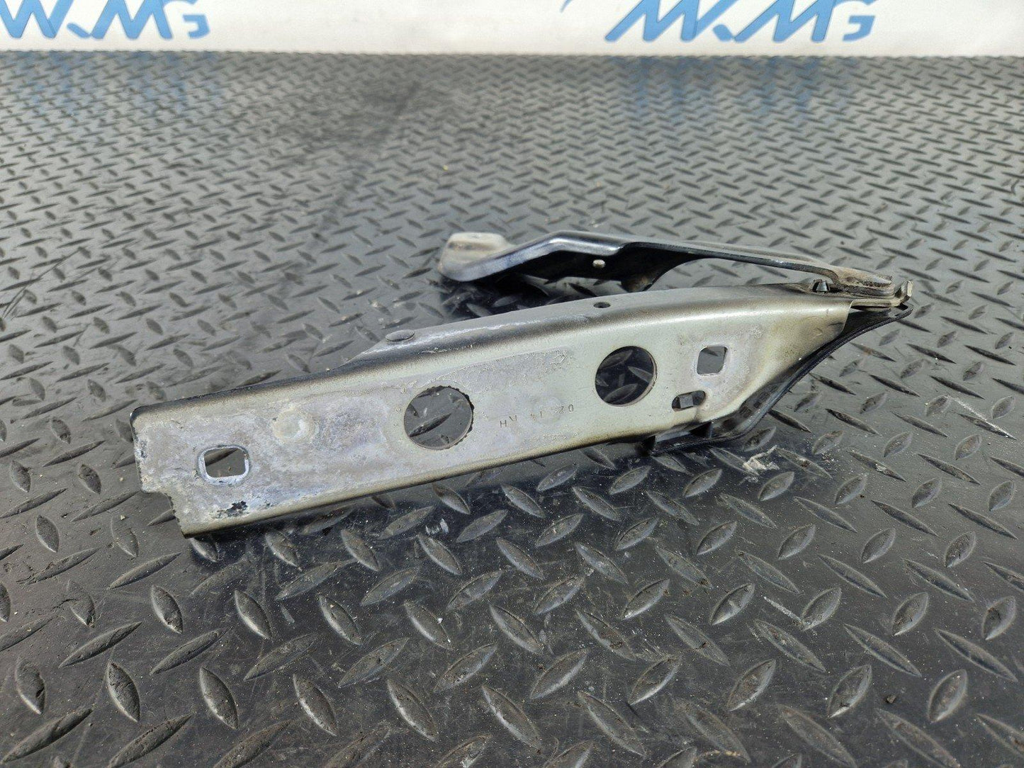 12-18 AUDI A6 C7 OEM FRONT HOOD BONNET DRIVERS RIGHT SIDE O/S/F HINGE 4G8823302E
