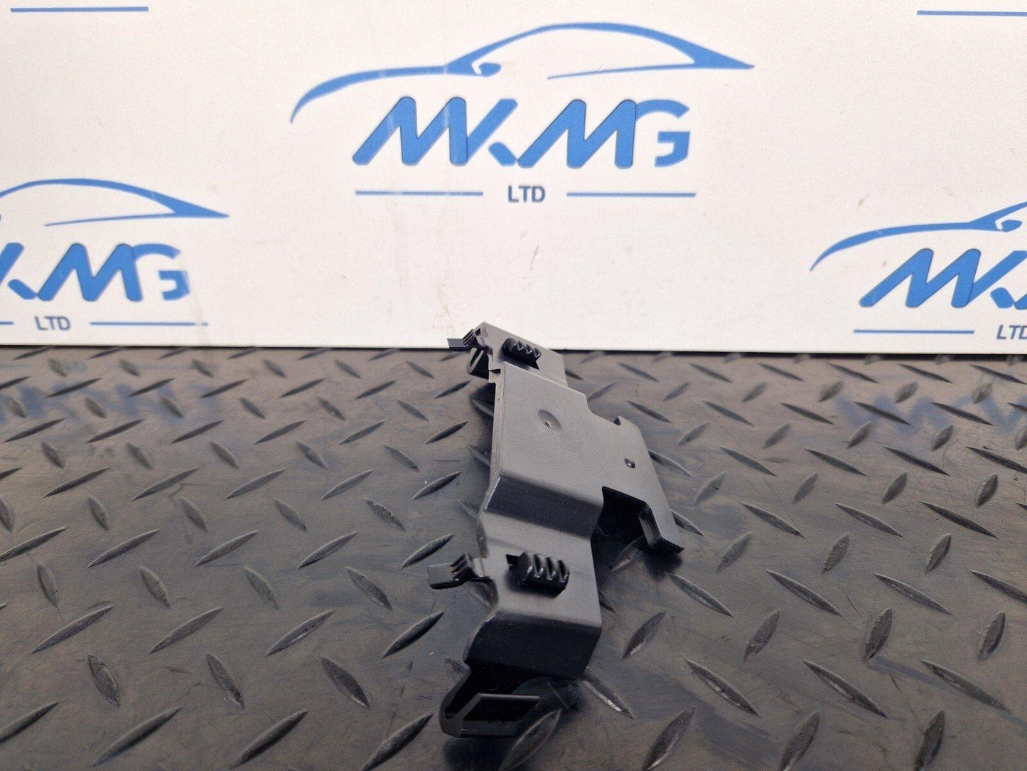 16-23 AUDI A5 F5 SPORTBACK S-LINE B-PILLAR RIGHT TRIM HOLDER 8W8867192
