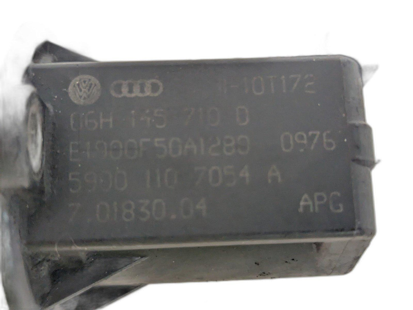 2007 AUDI TT OEM TURBO DIVERTER VALVE 2.0 TFSI MK2 06H1457100