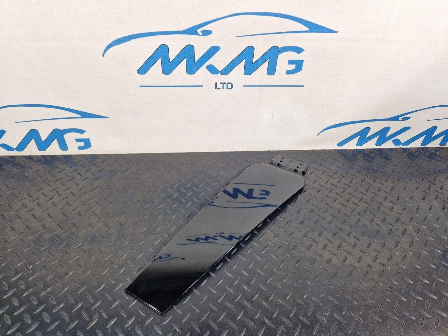 16-23 AUDI A5 F5 SPORTBACK S-LINE LEFT SIDE EXTERIOR B-PILLAR COVER 8W8853289