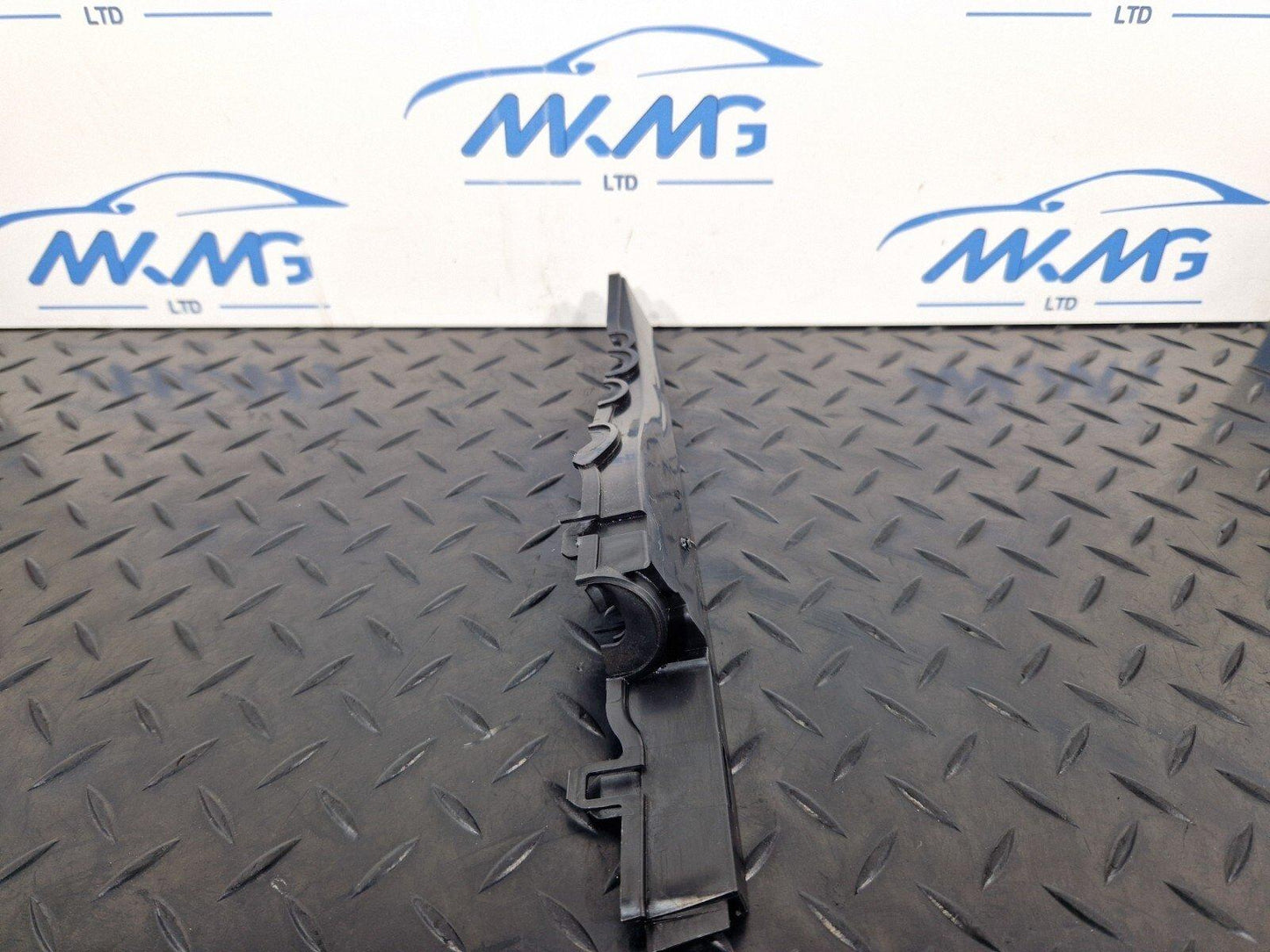 16-23 AUDI A5 F5 SPORTBACK S-LINE WIPER MOTOR COVER TRIM 8W0971871