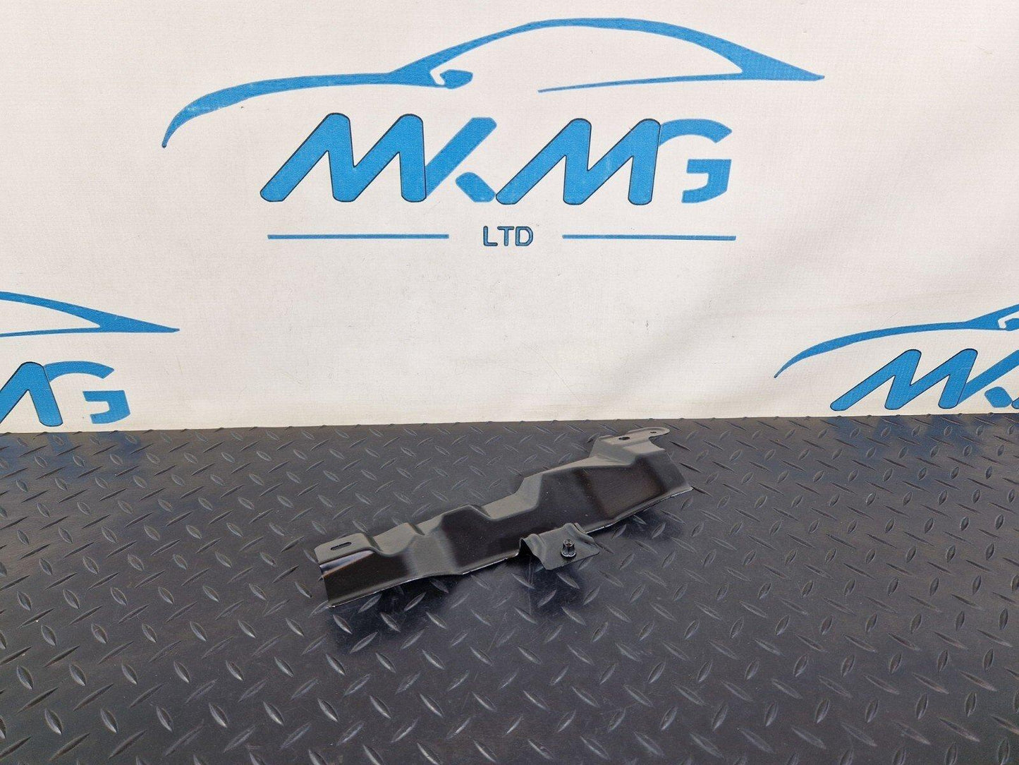 10-15 AUDI Q7 4L GENUINE OEM LEFT N/S AIRBAG C-PILLAR GUIDE BRACKET 4L0880765