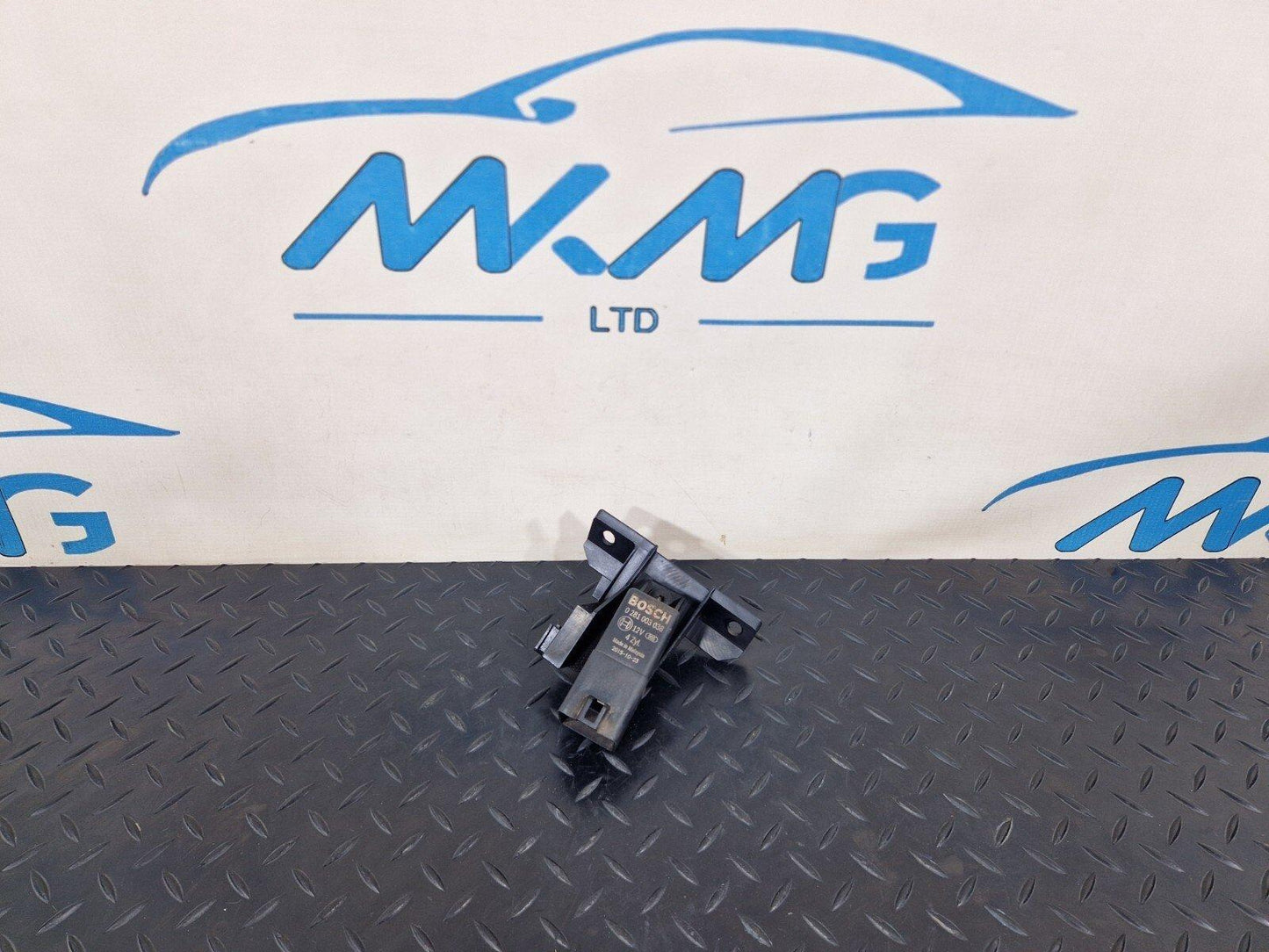16-19 AUDI A4 B9 S-LINE GENUINE DIESEL FUSE BOX SET 8W0907285